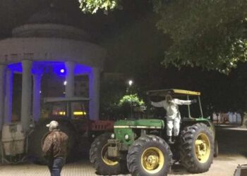 Grupo “Los Magníficos” ayudó a fumigar calles con mayor tráfico peatonal de Osorno