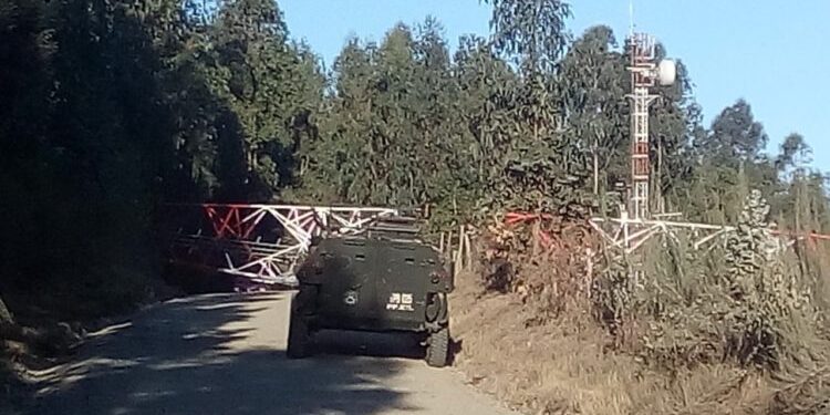 SUJETOS DERRIBAN CON EXPLOSIVOS TRES ANTENAS TELEFÓNICAS EN CONTULMO