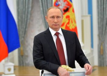 PUTIN ORDENA DESCANSO LABORAL OBLIGATORIO CON DERECHO A SUELDO POR TODO ABRIL DEBIDO AL CORONAVIRUS