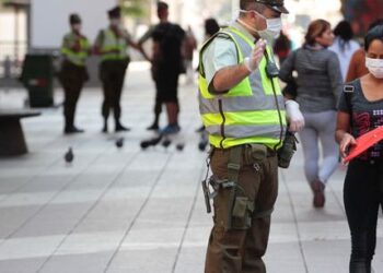 Aprueban proyectos que sancionan penalmente el incumplimiento de cuarentenas