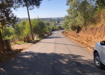 Municipio y vialidad, asfaltaron acceso al asentamiento Baquedano.