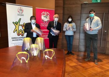 Ula entrega protectores faciales a departamento de salud municipal