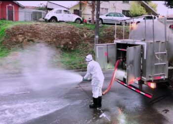 Municipio de Osorno dispuso de mayores insumos para sanitizar calles y espacios públicos