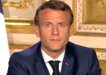 Macron prolonga el «confinamiento estricto» hasta el 11 de mayo