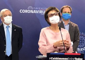 Ministro de Salud informó este jueves un nuevo balance diario por coronavirus en Chile