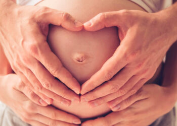 Proponen extender beneficio de postnatal debido a emergencia por coronavirus