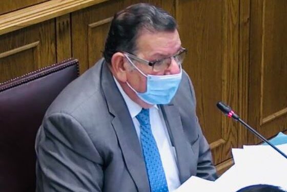 Senador Quinteros “Hay que asegurar servicios básicos a las familias chilenas que hoy priorizan comer”