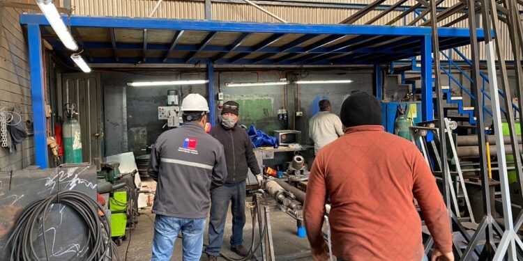 Dirección del Trabajo amplía a la industria metalúrgica fiscalizaciones para prevenir contagios por coronavirus entre los trabajadores