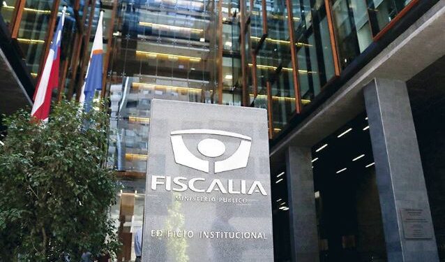 Prisión preventiva para tres concejales de Iquique formalizados por cohecho en caso por irregularidades en licitación de luminarias