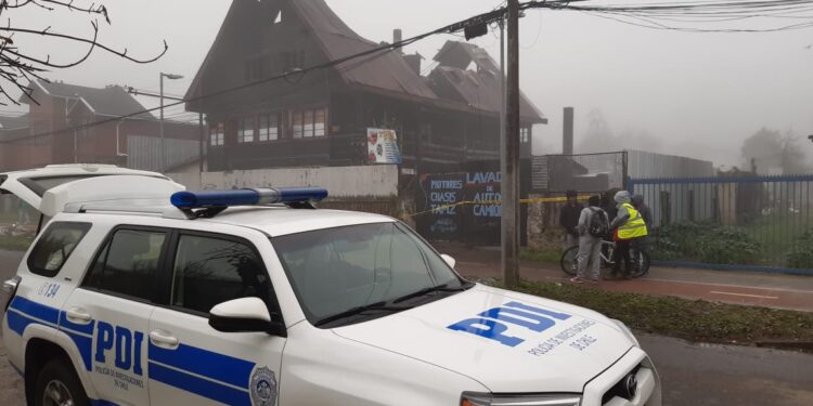 PDI investiga causas del fatal incendio ocurrido en Osorno