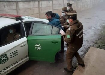 Carabineros detiene al autor de incendio que destruyó tres microbuses en Osorno