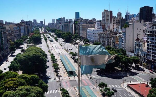 Argentina inicia la apertura progresiva de la cuarentena obligatoria