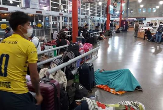 Repatriados 170 bolivianos que cumplieron cuarentena en Chile