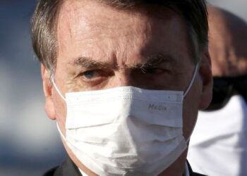 Bolsonaro, acorralado por la investigación del Supremo y la gestión del coronavirus
