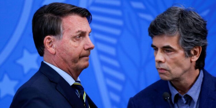 No alcanzó a durar un mes con Bolsonaro: ministro de Salud de Brasil renuncia en medio de la aceleración de la pandemia