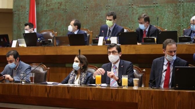 Cámara de Diputados despacha proyecto que amplía el uso del seguro de desempleo