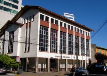 Presentan recurso de protección para evitar funcionamiento de los centros comerciales en la región de Los Lagos