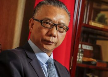 Embajador Xu Bu: «Hay cada vez más información que muestra que el coronavirus puede provenir de EE.UU.»