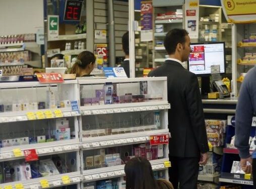 Federación de trabajadores de farmacias anuncia primera muerte de funcionario por coronavirus