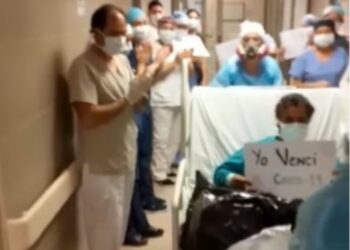 #HospitalBaseSanJoséOsorno festeja nuevo paciente recuperado de covid-19