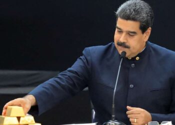 Maduro entrega a Irán toneladas de oro de las reservas de Venezuela