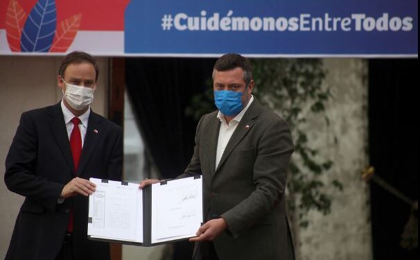Promulgan ley de Ingreso Familiar de Emergencia: “No es el principio ni el fin de las ayudas sociales”