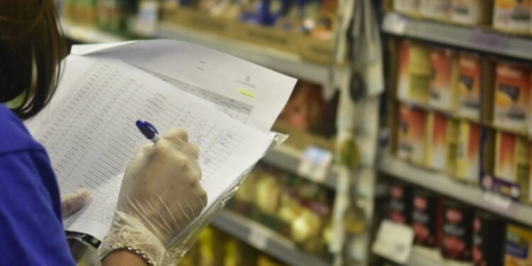 Denuncian alza desmesurada de los precios en las cadenas de los supermercados en Osorno