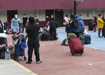 El reclamo de las autoridades de Tarapacá tras el alza de casos de covid-19 en la región