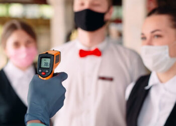 Publican protocolos anti Covid-19 para hoteles y restaurantes en Chile