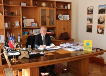 Alcalde Bertín emplaza al gobierno por demora en entrega de cajas “alimentos para chile” en Osorno
