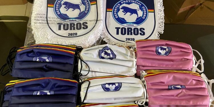 La venta de mascarillas y otros productos que inició Provincial Osorno para recaudar fondos