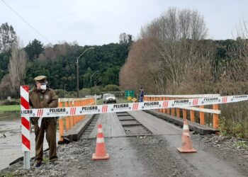 PUENTE TRUMAO 2 EN LA COMUNA DE SAN PABLO SUFRIO SOCAVON PRODUCTO DE LAS CONSTANTES LLUVIAS CAIDAS EN LAS ULTIMAS HORAS