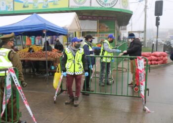 Realizaron riguroso control para evitar contagios Covid-19 en feria Pedro Aguirre Cerda de Osorno