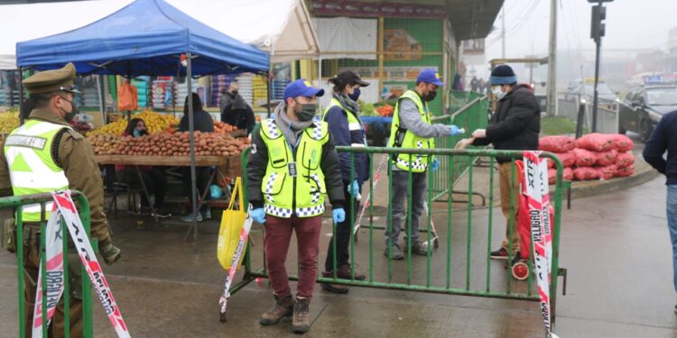 Realizaron riguroso control para evitar contagios Covid-19 en feria Pedro Aguirre Cerda de Osorno