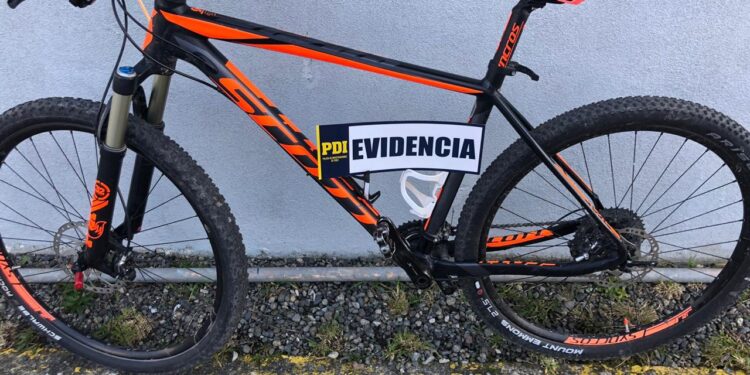 PDI recuperó dos bicicletas de alta gama robadas: hay dos detenidos