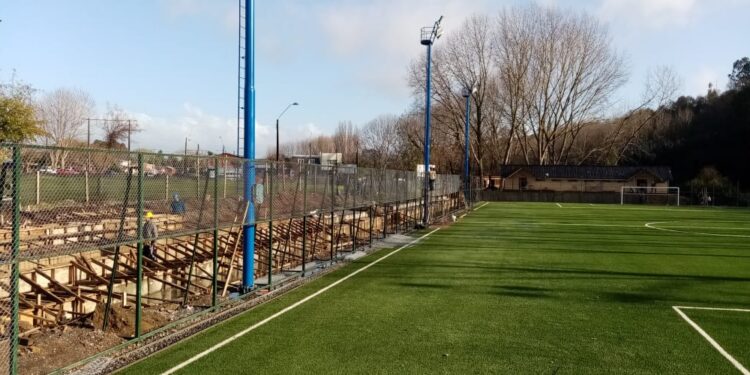 80% de avance presenta construcción de nueva cancha sintética «La Bombonera»
