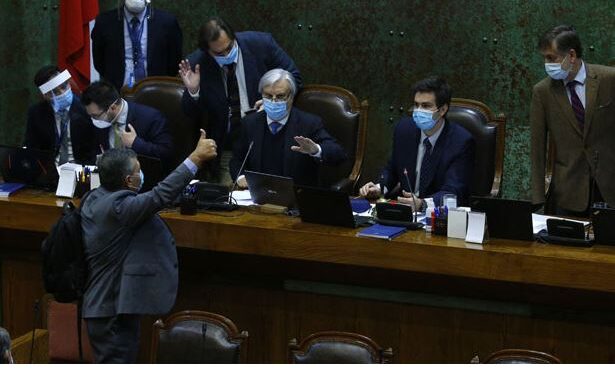 Tras polémico debate en el Senado, Cámara aprueba límite a la reelección: Retroactividad quedó incluida en la ley