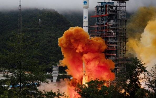China puso en órbita el último satélite del sistema de geolocalización con el que busca competir frente al GPS