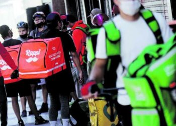 Gobierno creará “catálogo” de bienes esenciales que se puedan repartir en cuarentena