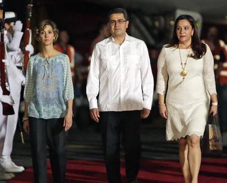 Pareja presidencial de Honduras la primera en América con COVID-19