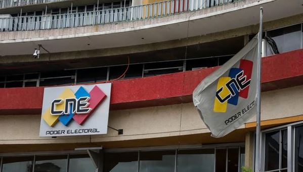 El Supremo de Maduro asume las competencias para nombrar al poder electoral