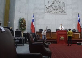 PARLAMENTO REALIZA SU CUENTA PÚBLICA EN EL MOMENTO DE MAYOR DISTANCIA CON EL EJECUTIVO Y MARCADO POR APROBACIÓN DEL 10%