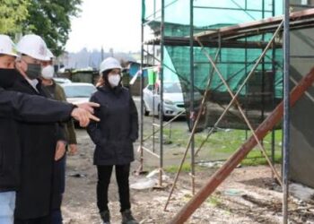 EN TERRENO VERIFICARON AVANCE DE OBRAS DE MEJORAMIENTO TÉRMICO DE CONDOMINIO SOCIAL