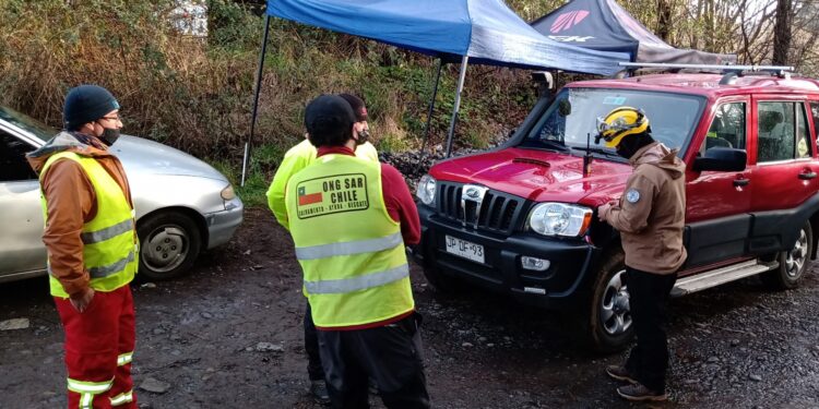 (video) CONTINÚA BÚSQUEDA DE PERSONAS EXTRAVIADAS EN RÍO RAHUE