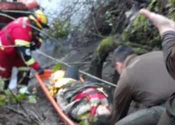 PERSONA QUE CAYÓ EN PUENTE CUINCO FUE ENCONTRADA CON VIDA