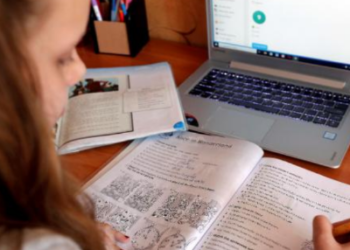 ALUMNOS MUNICIPALES RECIBEN APOYO PSICOLÓGICO