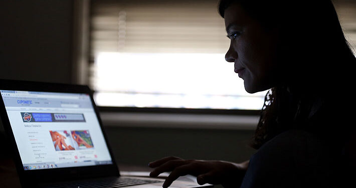 Estudio CNC: Gasto online en comercio anota «explosivo aumento» de 148% en el segundo trimestre