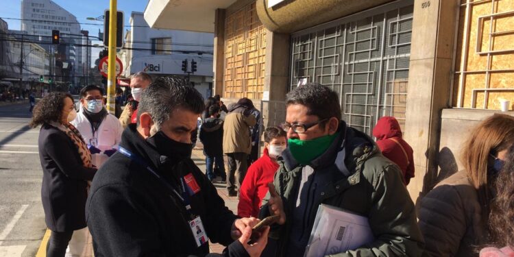 IPS-Chile Atiende, adopta medidas de contingencia para abordar gran demanda de consultas por el Ingreso Familiar de Emergencia