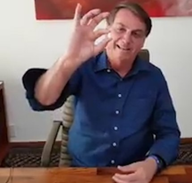 Bolsonaro usa su contagio de coronavirus como arma política
