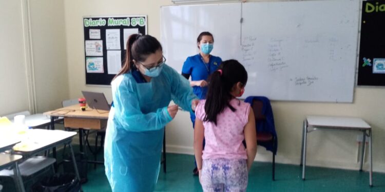 60% de niños y niñas de Osorno han sido vacunados contra el papiloma humano